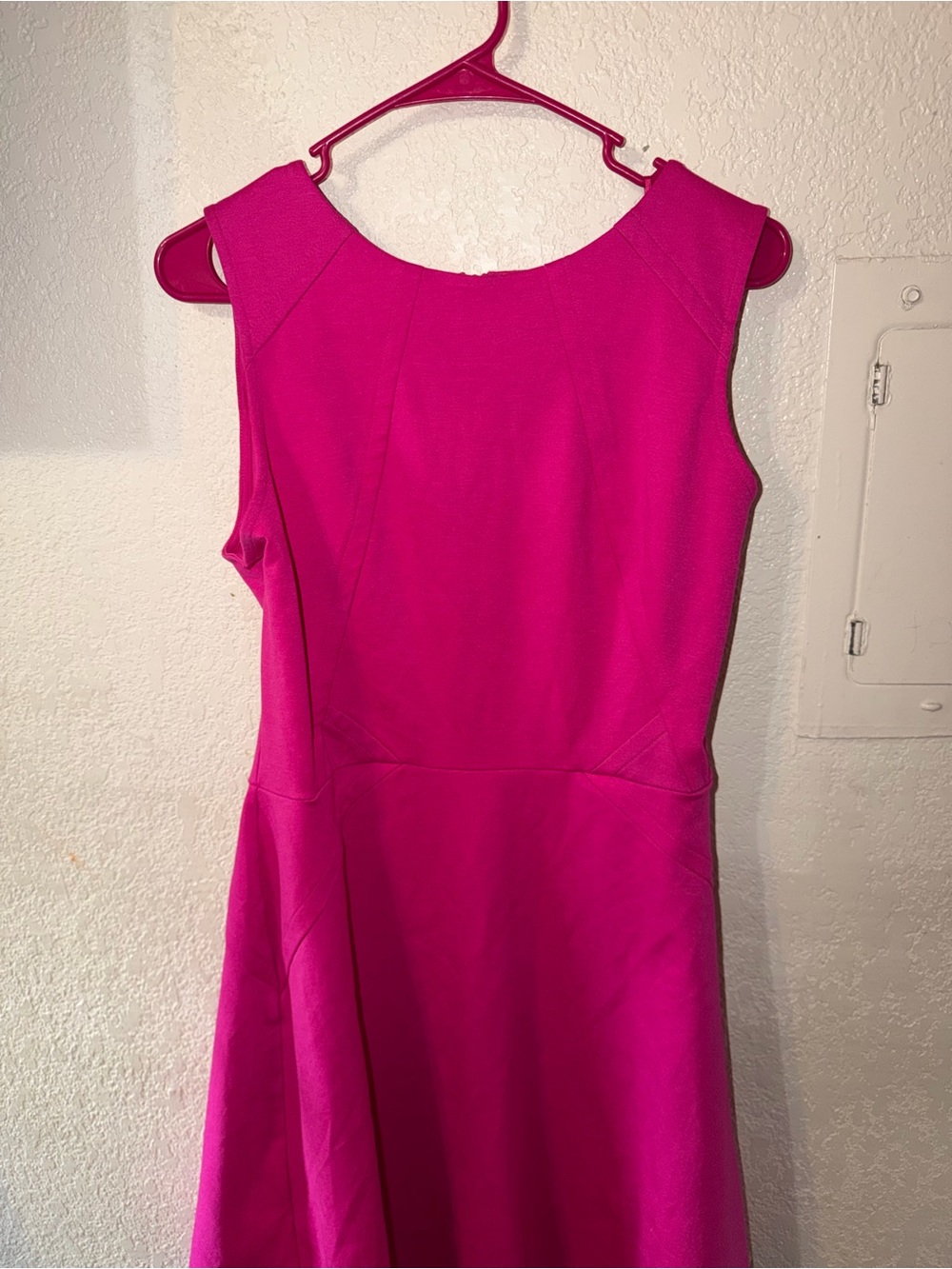 Jennifer Lopez Sleeveless Fit-and-Flare Dress in Hot Pink - Picture 2 of 4